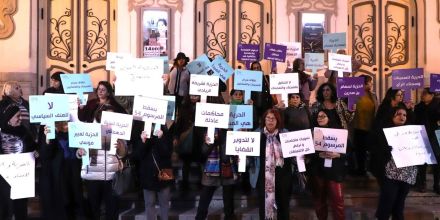 Arab Women’s Inclusiveness: Navigating Terrains of De-Democratization and Conflict